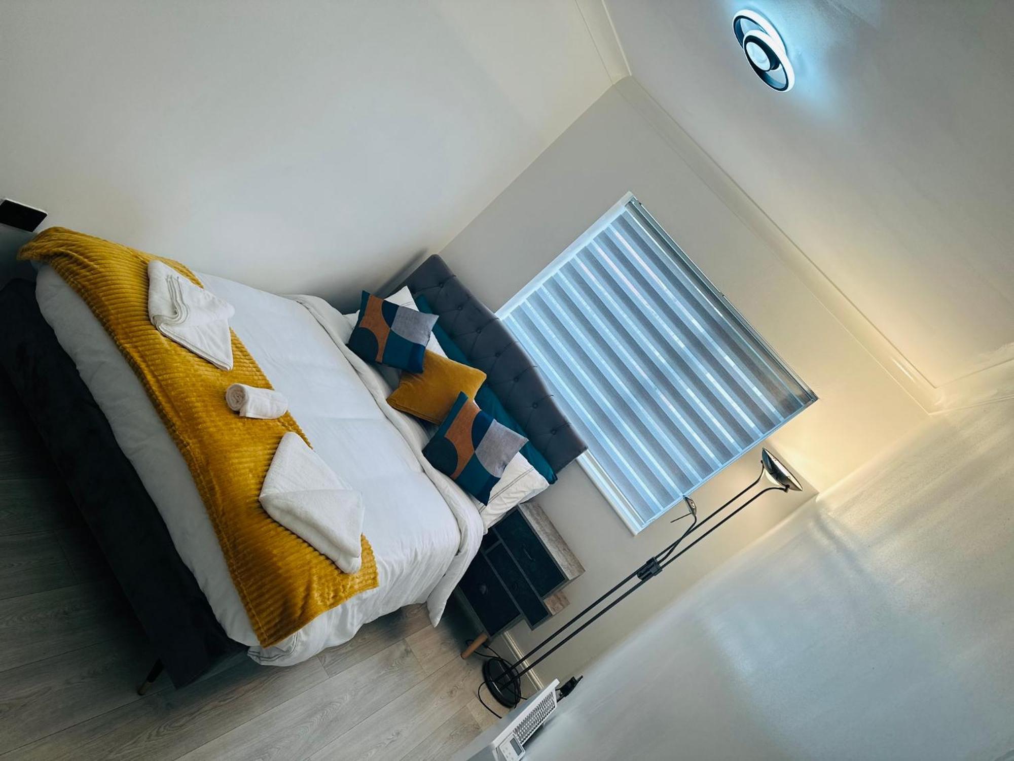 Cozy Haven Your Perfect 1Bed Le2 Leicester Eksteriør billede