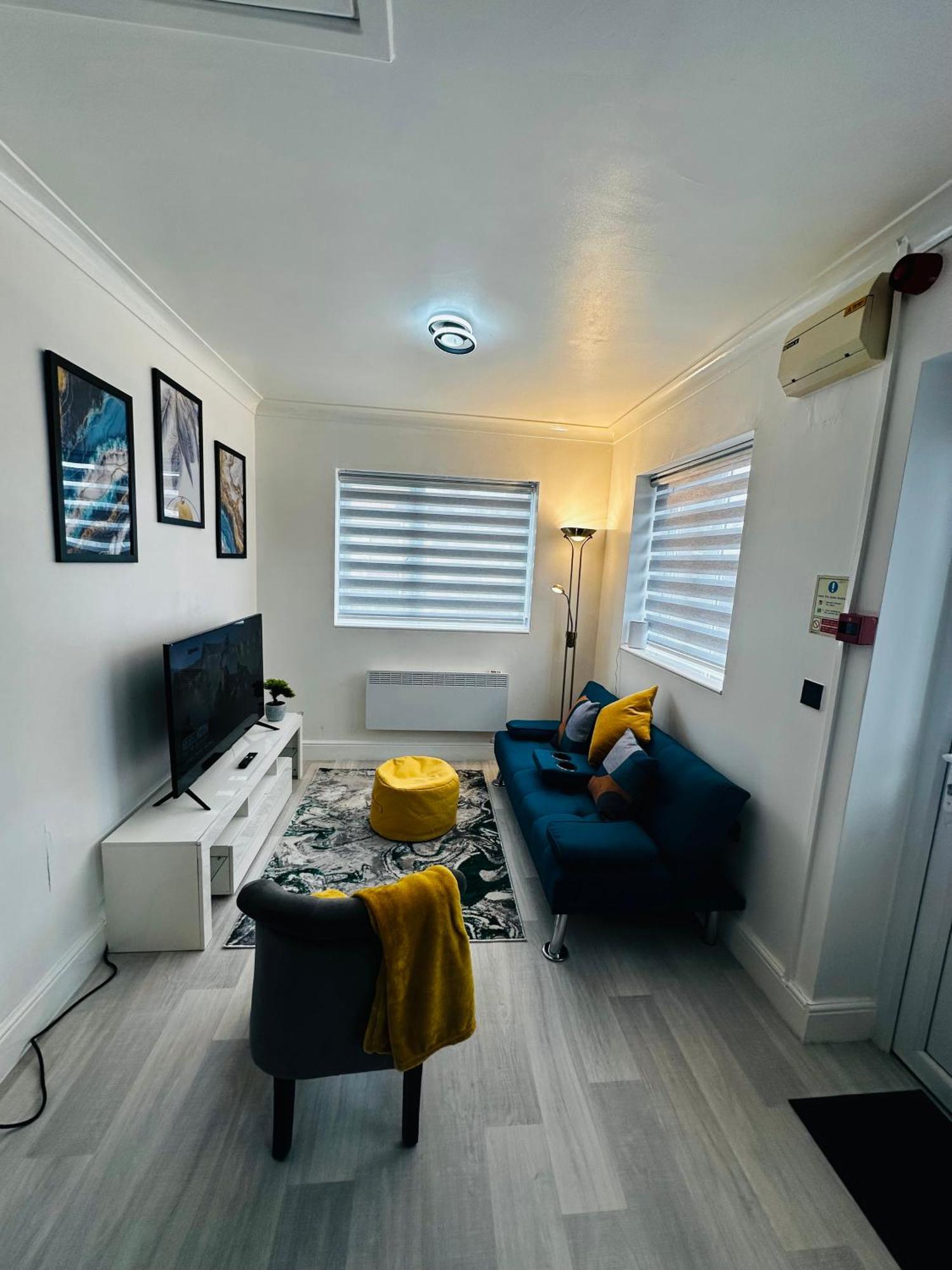 Cozy Haven Your Perfect 1Bed Le2 Leicester Eksteriør billede